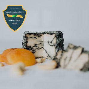 Best Vegan Cheese 2022 Simply Blue Queso vegano sabor Roquefort Nutty Artisan Food Distribuidor La Taula Verda Espana Barcelona